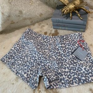 Cynthia Rowley NWT leopard linen shorts size 4 ❤️
